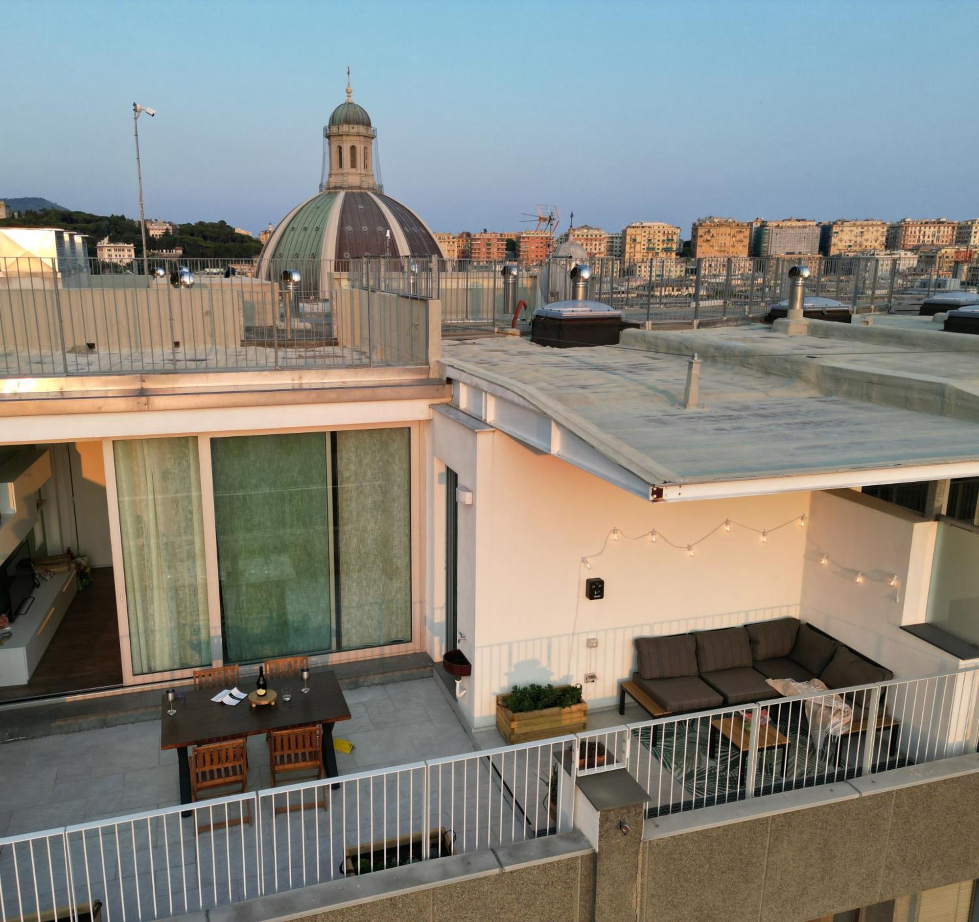 דירות ג'נובה Attico Luxury Con Parcheggio E Terrazza Vista Mozzafiato מראה חיצוני תמונה